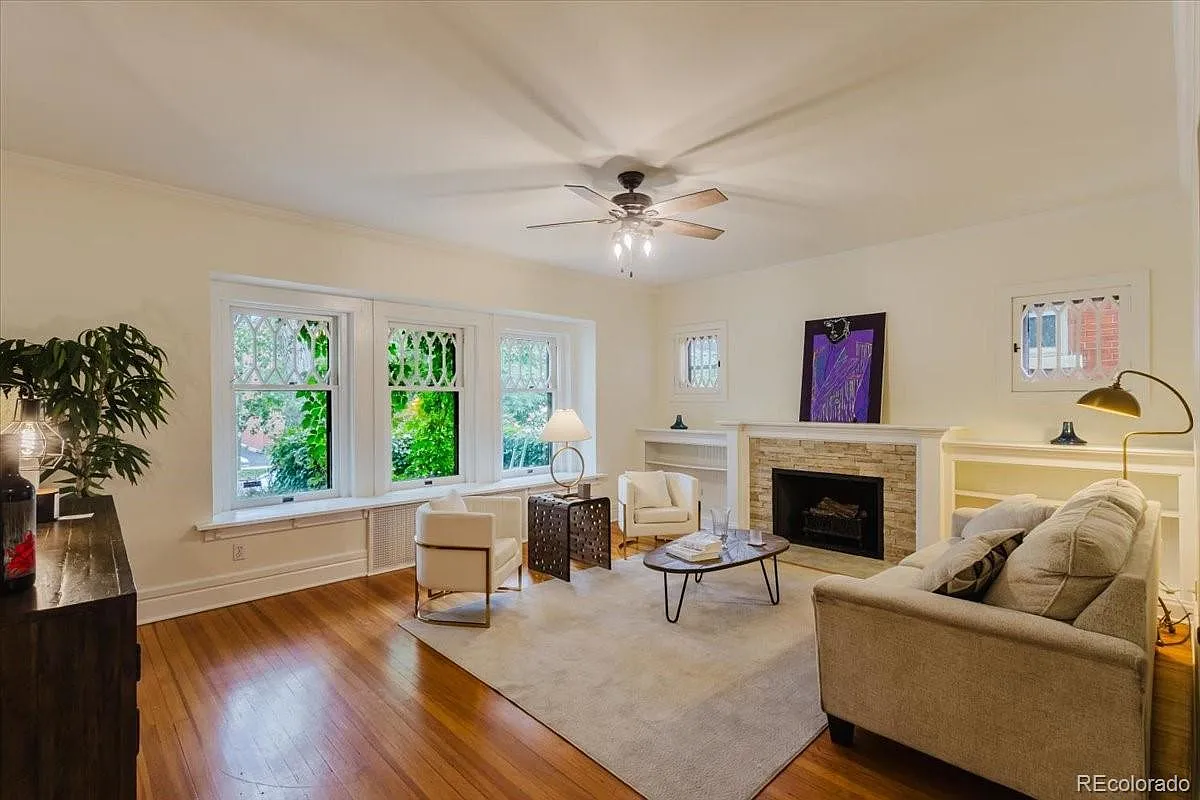 2 bed, 1.0 bath, 1469 sqft, $3,300 — Photo 4