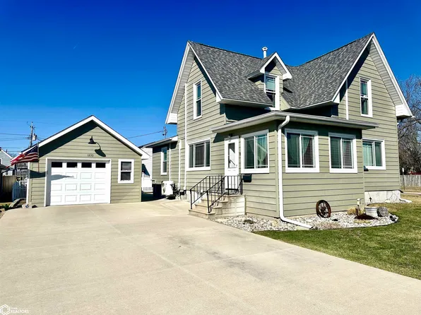 1233 Main St, Grinnell, IA 50112
