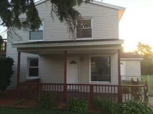 25620 Reeck Rd, Woodhaven, MI 48183