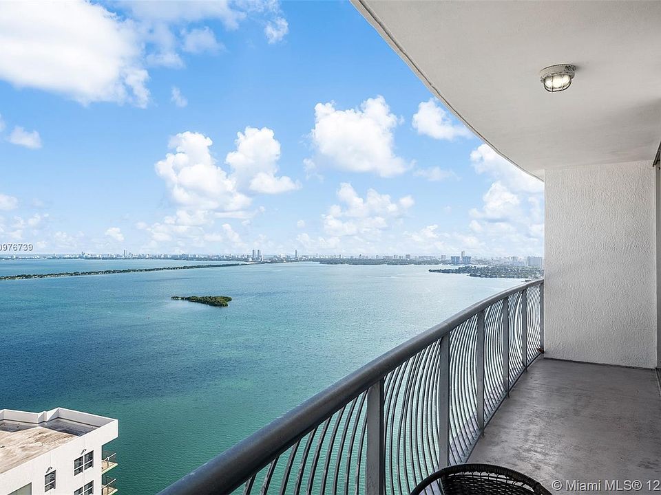 1st image of 1750 N Bayshore Dr APT 4405