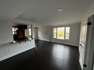 1427 N Nash St APT 20, Arlington, VA 22209
