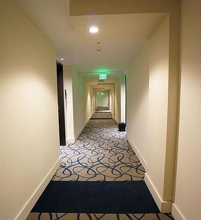 4th image of 999 SW 1st Ave #0