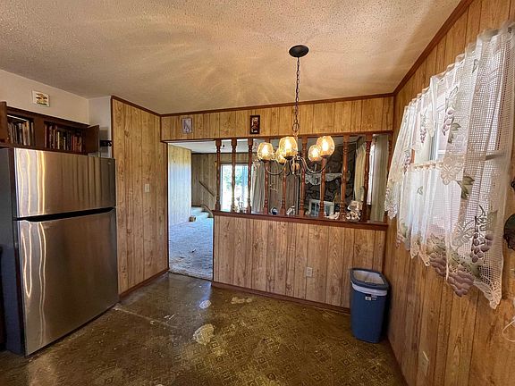 4th image of 6334 Raible Dr