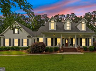 262 Lake Meriwether Rd, Woodbury, GA 30293