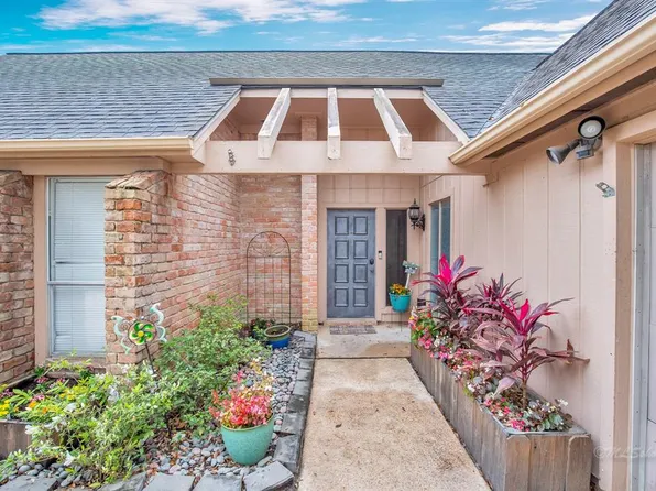 1075 Red Rock Canyon Dr, Katy, TX 77450