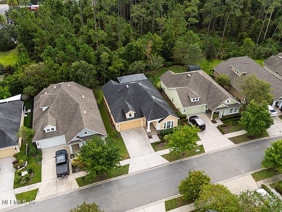 4th image of 284 GARDEN WOOD Drive