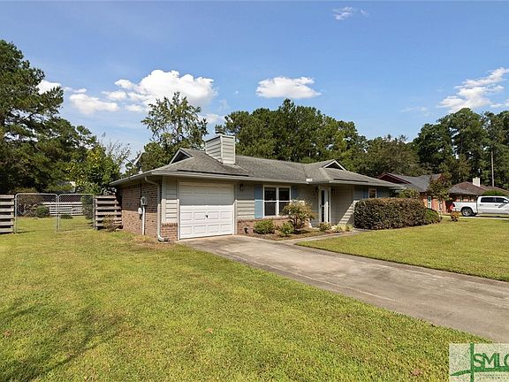 2nd image of 107 Brighton Woods Drive