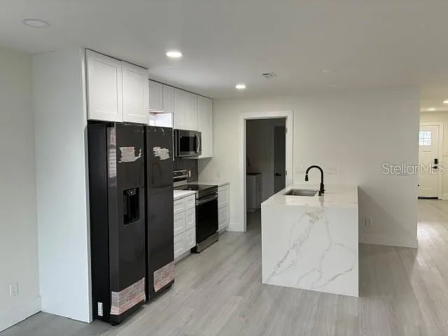 1842 Maryland Ave NE — Photo 2