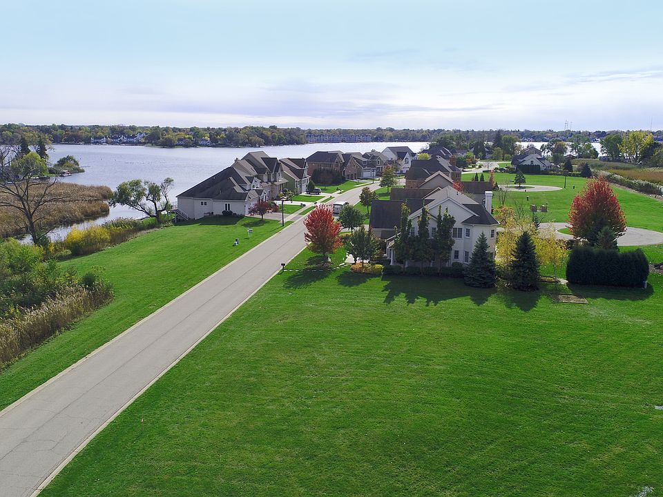 2nd image of 1055 Julia Ct