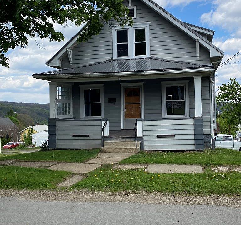 1st image of 26 E 7th St