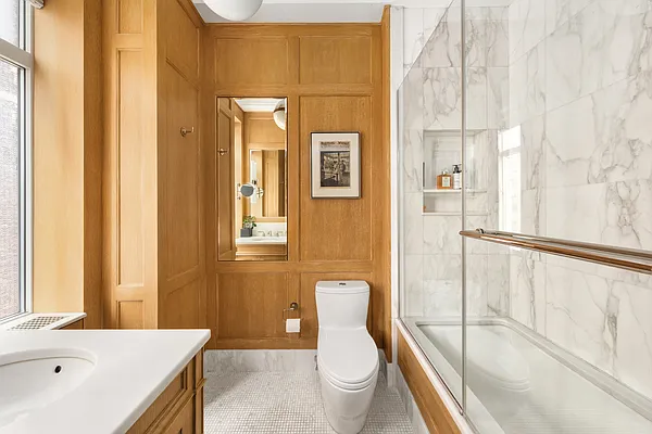 Sold by Compass | media 25