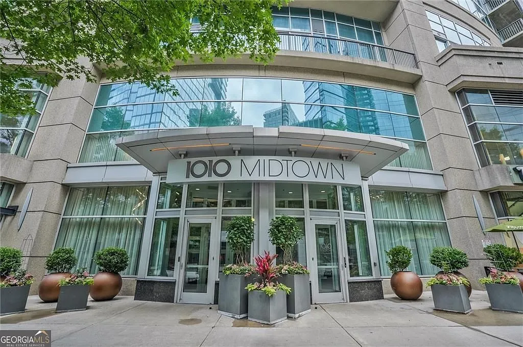 1080 Peachtree St NE #703 photo 1