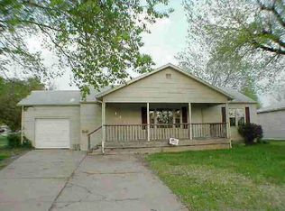 1724 Robbins St, Augusta, KS 67010