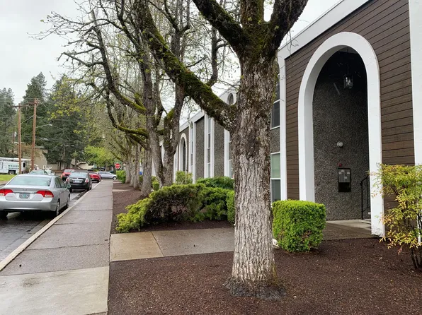 The Twelve on 30th Apartments, 33 E 30th Ave #9, Eugene, OR 97405