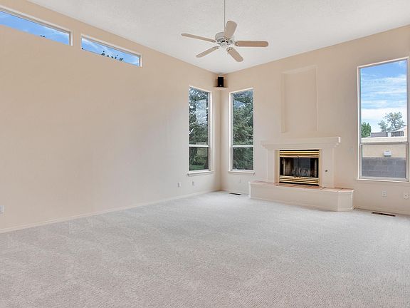 5th image of 708 Kiva Dr SE