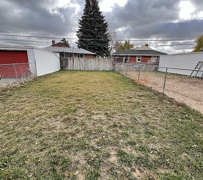575 Linden Dr — Photo 14