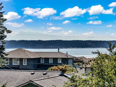 345 Seaview Court, Camano Island, WA, 98282