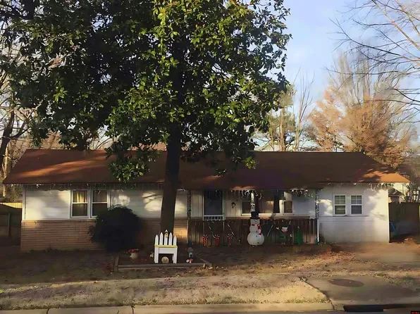 513 E 1st St, Mountain Home, AR 72653