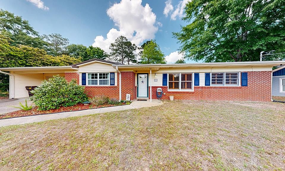 1st image of 9 Richardson Dr