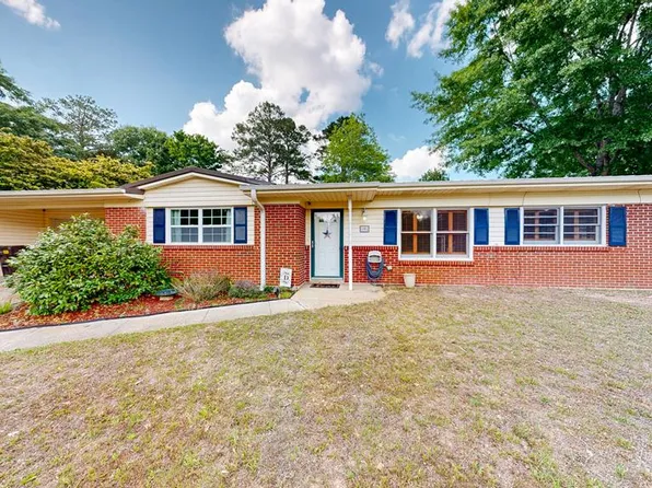9 Richardson Dr, Daleville, AL 36322