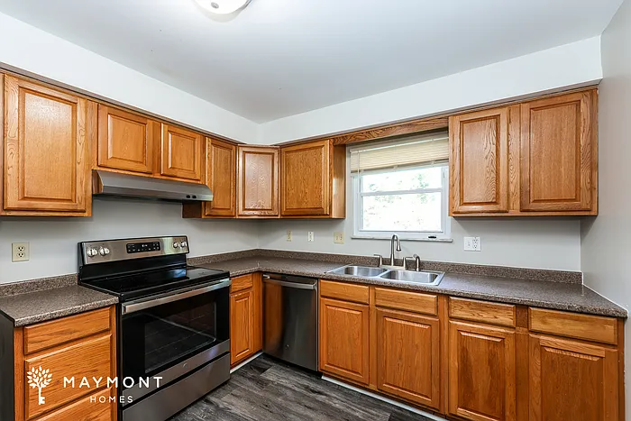 1701 Collinspark Ct — Photo 9