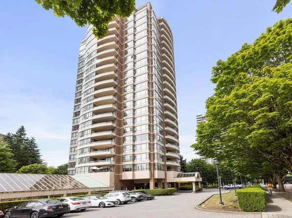 5885 Olive Ave #805, Burnaby, BC V5H 4N8