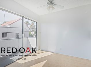 2065 Rodney Dr APT 206, Los Angeles, CA 90027