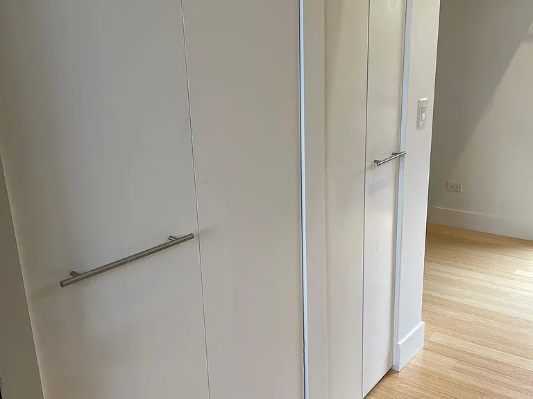 2541 W Chicago Ave #2R — Photo 13