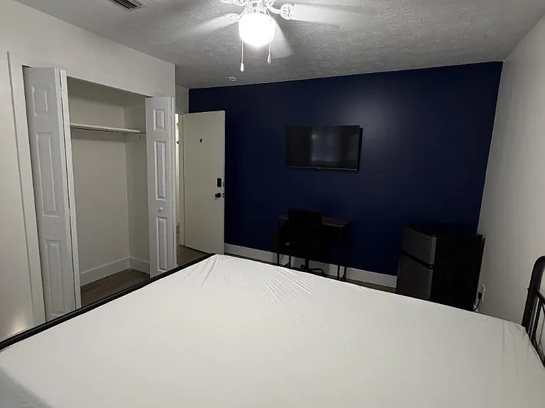 Unit Photo