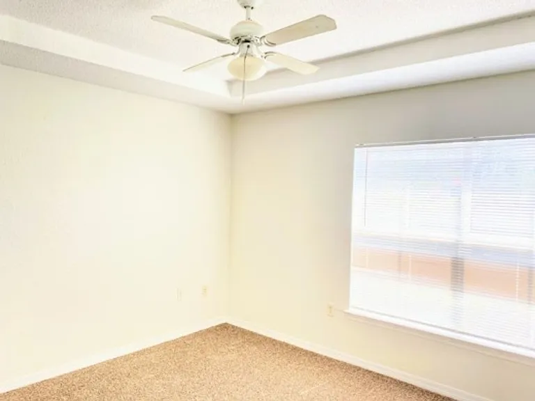 18001 Richmond Place Dr #836 — Photo 13