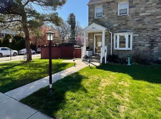 615 N Manoa Rd, Havertown, PA 19083