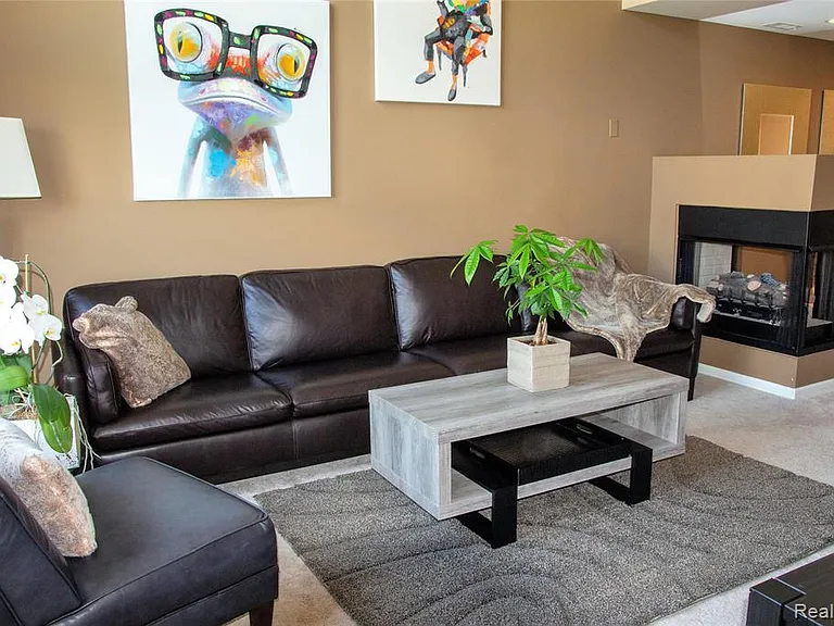 1446 Raliegh Pl #112 — Photo 3