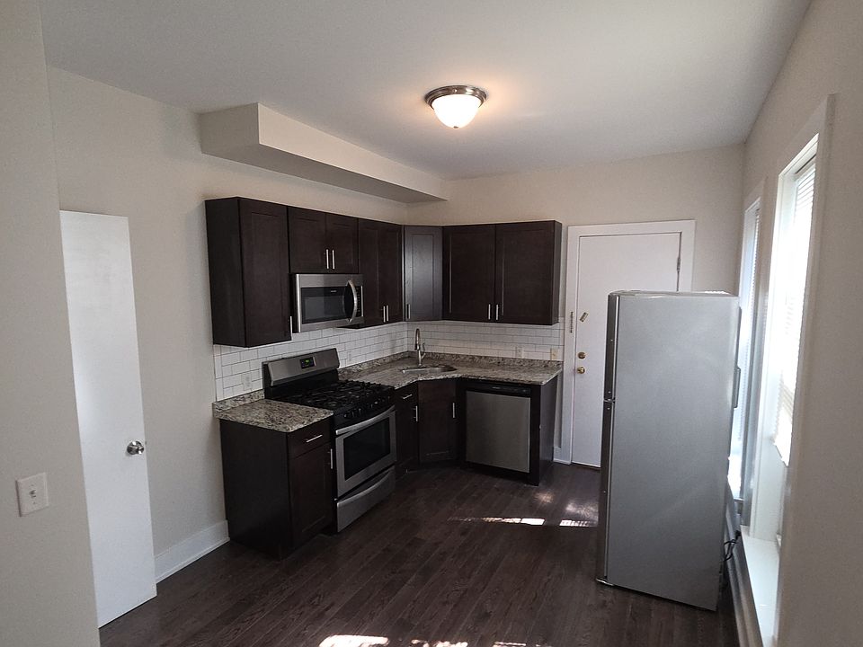 1st image of 80 Newkirk St