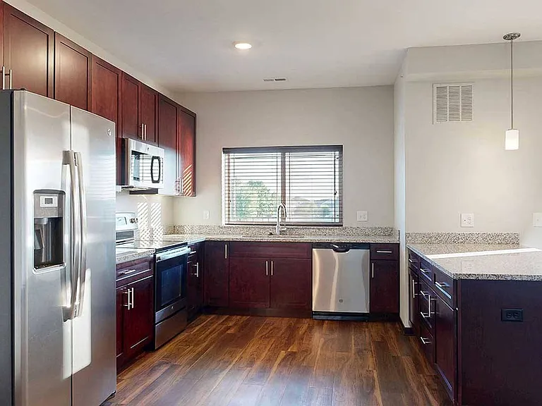 360 at Jordan West — Photo 190