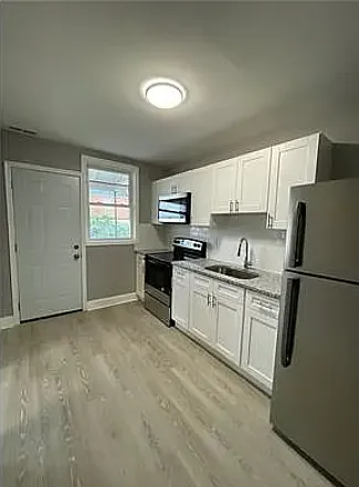 3499 Dolfield Ave Photo 1