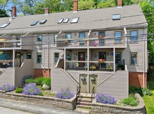 29 Merrimac St #29, Amesbury, MA 01913