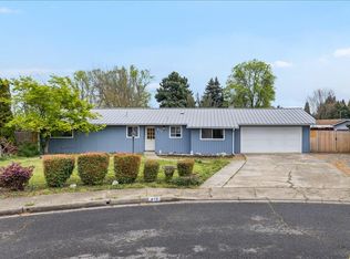 413 Emerald Cir, Medford, OR 97501