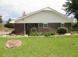 22211 E 1250th Rd, Rocky, OK 73661