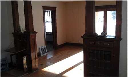 4th image of 401 S 1st St