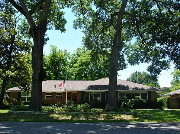 9019 Rockhurst Dr, Houston, TX 77080
