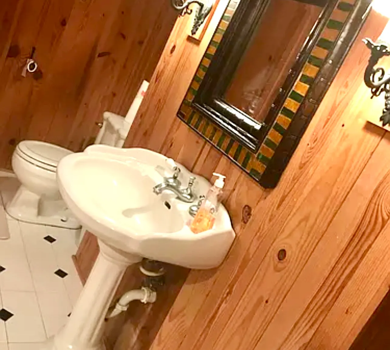 Studio, 1500 sqft, $1,500 — Photo 2