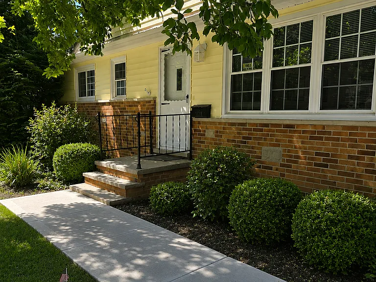27484 Seneca Dr — Photo 9