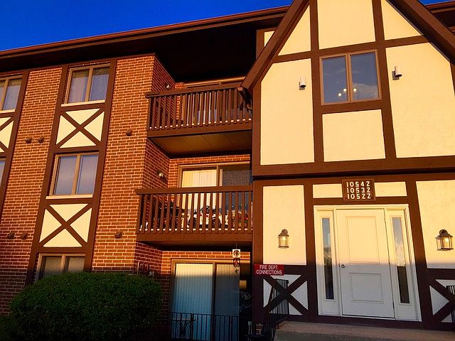 1st image of 10542 Palos Pl