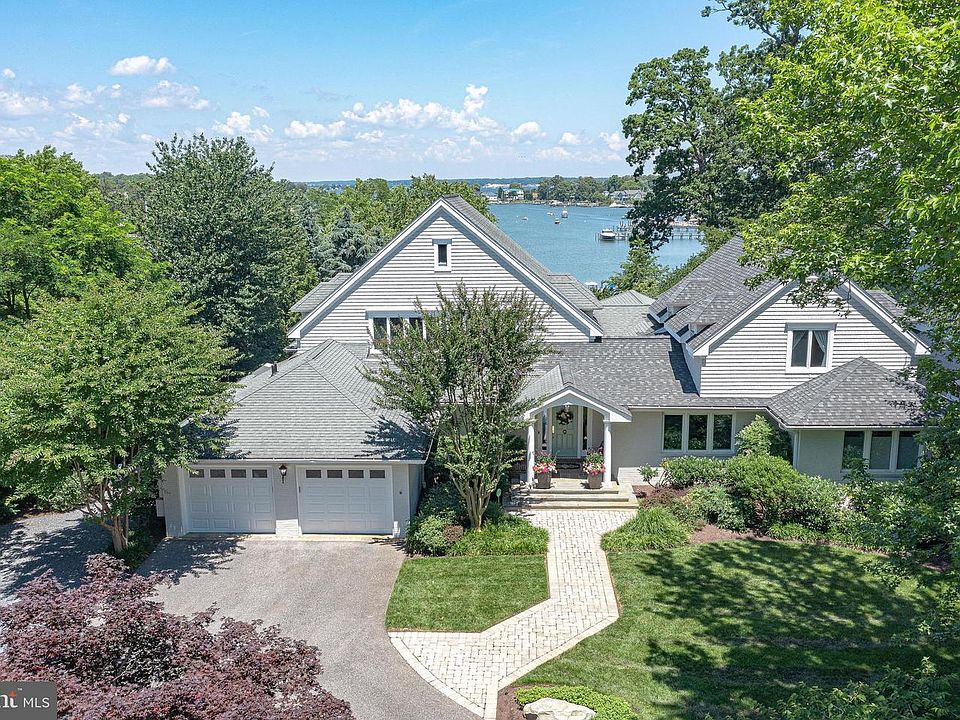 1st image of 140 E Lake Dr