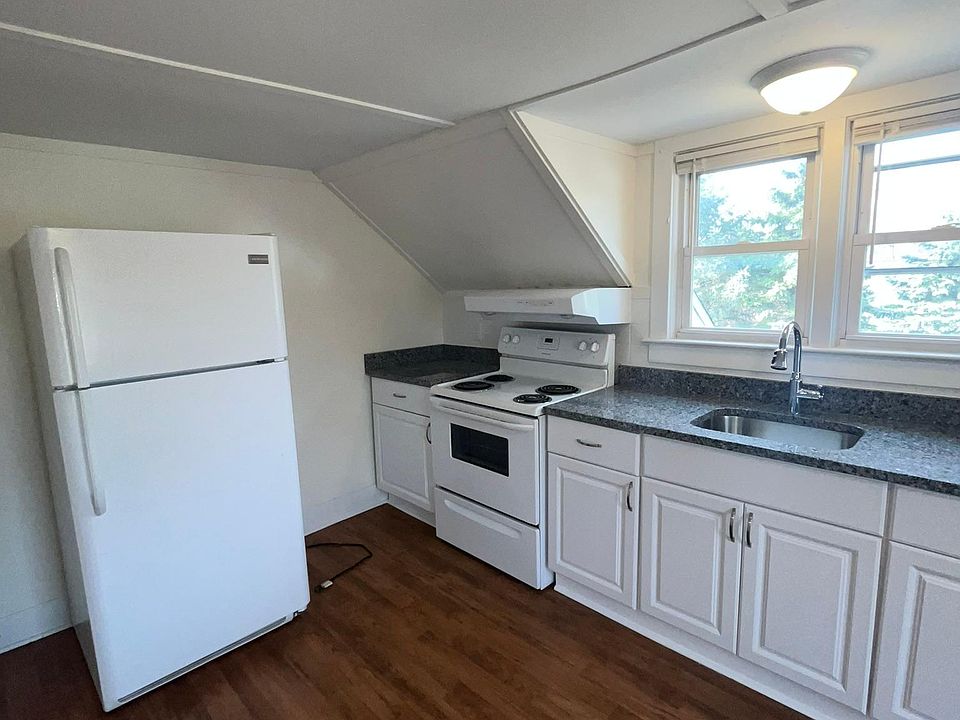 32 Russell Rd Albany NY Zillow