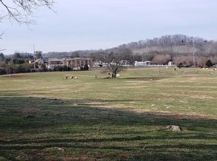 980 Deep Springs Rd, Dandridge, TN 37725