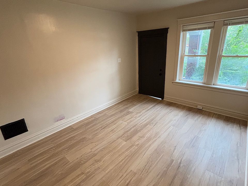Looking from hallway into living room