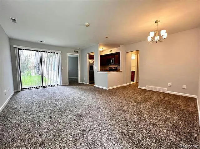 42521 Lilley Pointe Dr — Photo 2