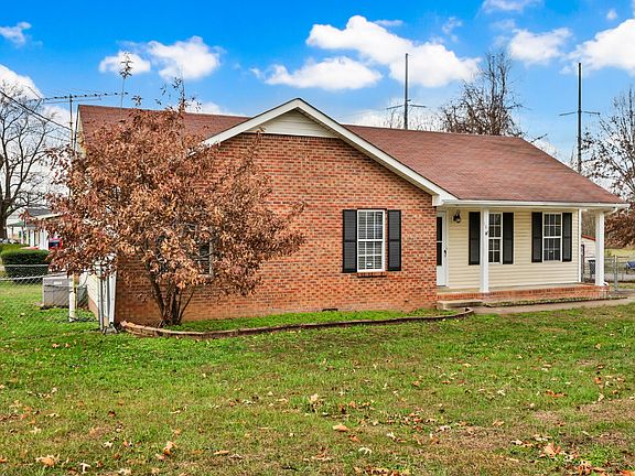 3rd image of 181 Stephanie Dr