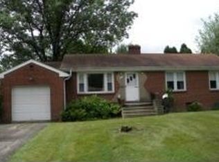 441 Richards Dr, Youngstown, OH